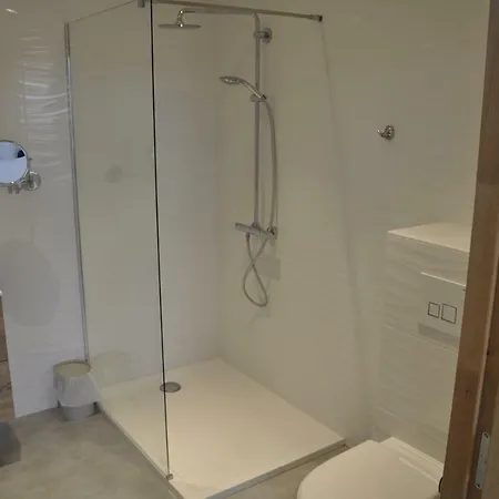 호텔 Les Tonnelles 3*