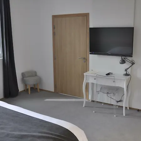 Les Tonnelles Otel Bar-sur-Seine