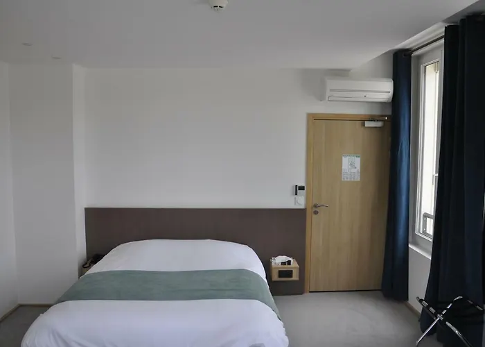 Hotel Les Tonnelles 3*